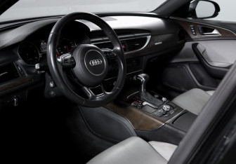 Подержанный автомобиль Audi A6 allroad 2012 года (14 фото)