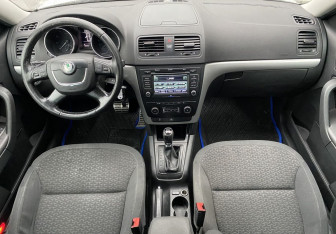 Подержанный автомобиль Skoda Yeti 2013 года (10 фото)