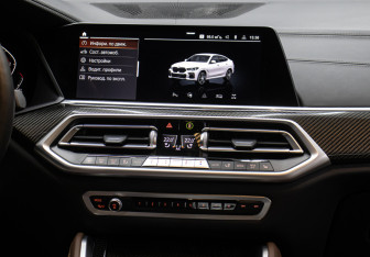 Подержанный автомобиль BMW X6 2020 года (15 фото)
