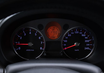 Подержанный автомобиль Nissan X-Trail 2008 года (12 фото)