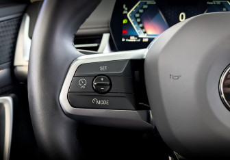 Подержанный автомобиль BMW X1 2024 года (29 фото)