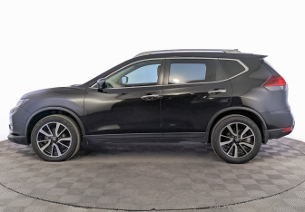 Подержанный автомобиль Nissan X-Trail 2021 года (8 фото)