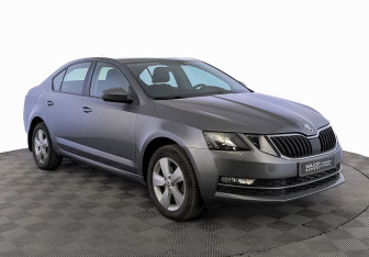 Подержанный автомобиль Skoda Octavia Liftback 2018 года (3 фото)