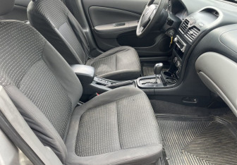 Подержанный автомобиль Nissan Almera Classic 2008 года (9 фото)