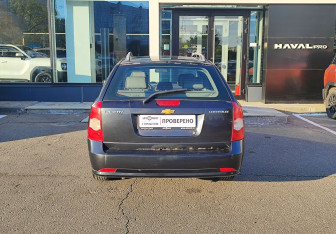 Подержанный автомобиль Chevrolet Lacetti Wagon 2012 года (6 фото)