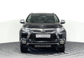Подержанный автомобиль Mitsubishi Pajero Sport 2019 года (2 фото)