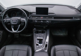 Подержанный автомобиль Audi A4 Sedan 2016 года (13 фото)