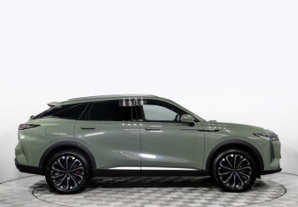 Подержанный автомобиль Exeed RX 2023 года (3 фото)