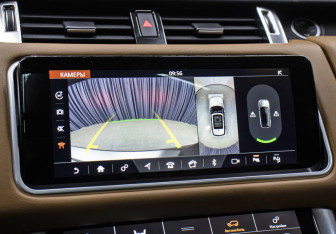 Подержанный автомобиль Land Rover Range Rover Sport 2020 года (22 фото)