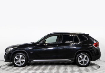 Подержанный автомобиль BMW X1 2012 года (6 фото)