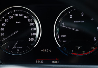 Подержанный автомобиль BMW X2 2019 года (9 фото)