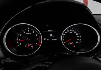 Подержанный автомобиль Kia Ceed Hatchback 2019 года (11 фото)