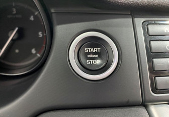 Подержанный автомобиль Land Rover Discovery Sport 2017 года (19 фото)