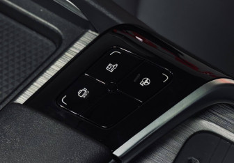 Подержанный автомобиль Changan UNI-T 2023 года (16 фото)