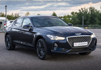 Подержанный автомобиль Genesis G70 2018 года (3 фото)