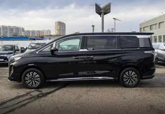 Новый Hongqi HQ9 2025 (11 фото)