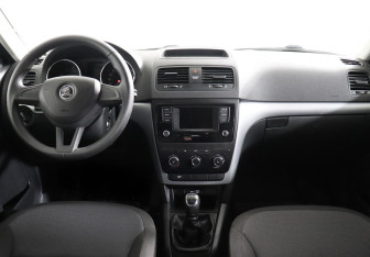 Подержанный автомобиль Skoda Yeti 2017 года (6 фото)