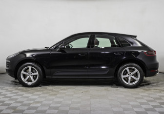 Подержанный автомобиль Porsche Macan 2018 года (8 фото)