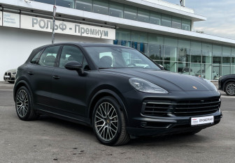 Подержанный автомобиль Porsche Cayenne 2021 года (3 фото)