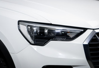 Подержанный автомобиль Audi Q3 2020 года (16 фото)