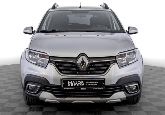 Подержанный автомобиль Renault Sandero 2021 года (2 фото)