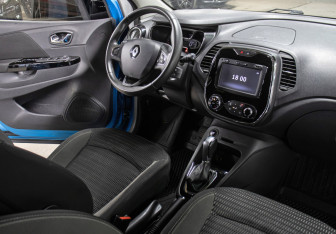 Подержанный автомобиль Renault Kaptur 2018 года (11 фото)