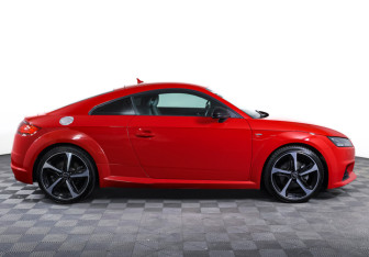 Подержанный автомобиль Audi TT Coupe 2016 года (4 фото)