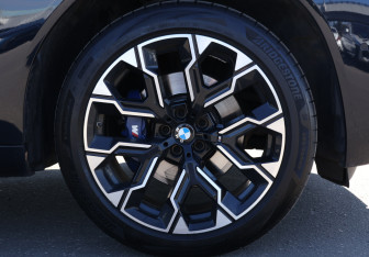 Подержанный автомобиль BMW X3 2025 года (30 фото)