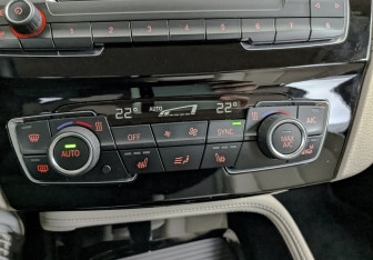 Подержанный автомобиль BMW X2 2020 года (21 фото)
