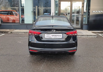 Подержанный автомобиль Hyundai Solaris Sedan 2021 года (6 фото)