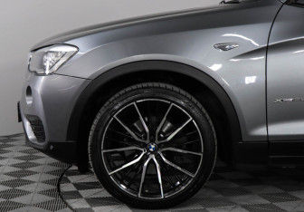 Подержанный автомобиль BMW X3 2014 года (8 фото)