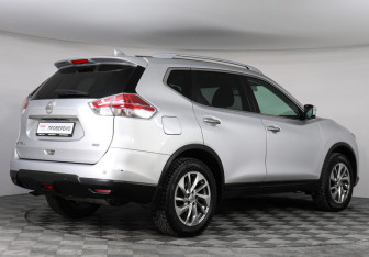 Подержанный автомобиль Nissan X-Trail 2018 года (5 фото)