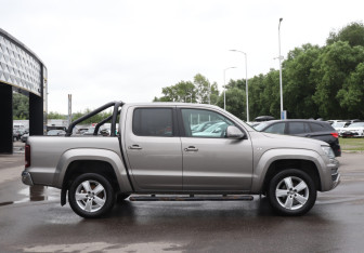Подержанный автомобиль Volkswagen Amarok 2016 года (4 фото)