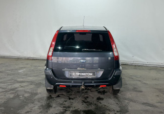 Подержанный автомобиль Ford Fusion 2007 года (6 фото)