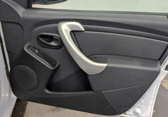 Подержанный автомобиль LADA (ВАЗ) Largus Wagon 2021 года (24 фото)