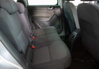 Подержанный автомобиль Skoda Yeti 2012 года (10 фото)