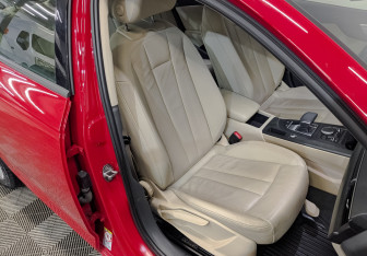 Подержанный автомобиль Audi A4 Sedan 2019 года (23 фото)