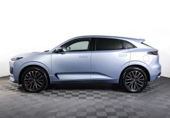 Подержанный автомобиль Changan UNI-K 2023 года (8 фото)