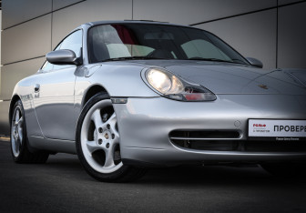 Подержанный автомобиль Porsche 911 Coupe 1999 года (25 фото)