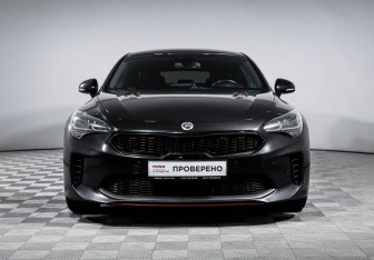 Подержанный автомобиль Kia Stinger 2018 года (2 фото)