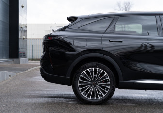 Новый Exeed RX 2025 (16 фото)