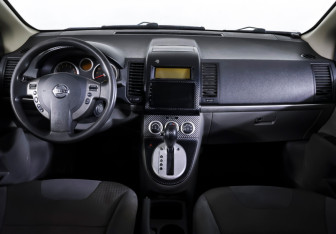 Подержанный автомобиль Nissan Sentra Sedan 2008 года (12 фото)