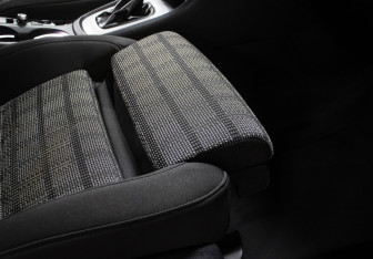 Подержанный автомобиль Audi Q3 2016 года (12 фото)