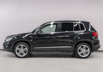 Подержанный автомобиль Volkswagen Tiguan 2012 года (8 фото)