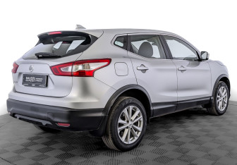 Подержанный автомобиль Nissan Qashqai 2018 года (5 фото)