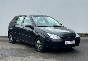 Подержанный автомобиль Ford Focus Sedan 2004 года (3 фото)