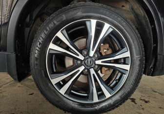 Подержанный автомобиль Nissan X-Trail 2019 года (17 фото)