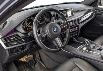 Подержанный автомобиль BMW X6 2019 года (15 фото)