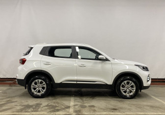 Подержанный автомобиль Chery Tiggo 4 Pro 2024 года (4 фото)