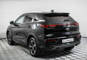 Подержанный автомобиль JAC JS6 2023 года (7 фото)